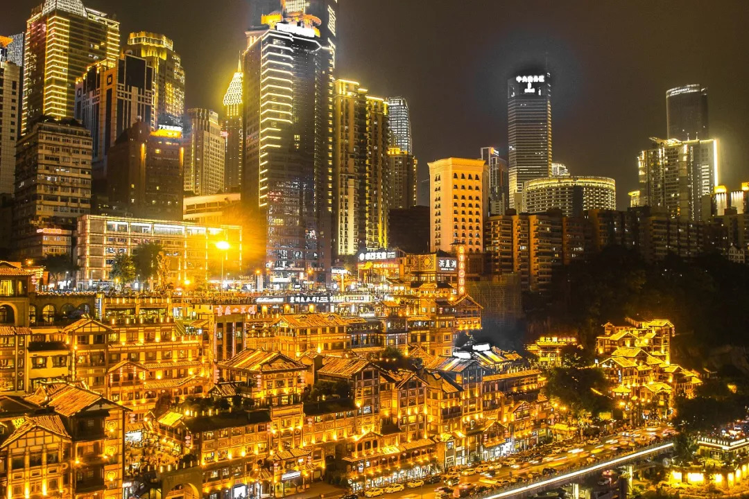 山城重庆，千年古城迈向西部经济新高峰