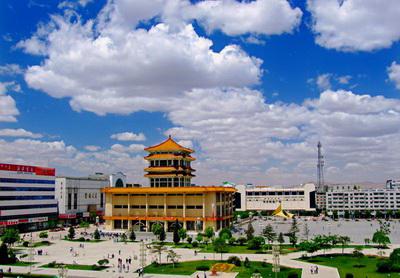 赤峰，历史文化与现代都市的交相辉映