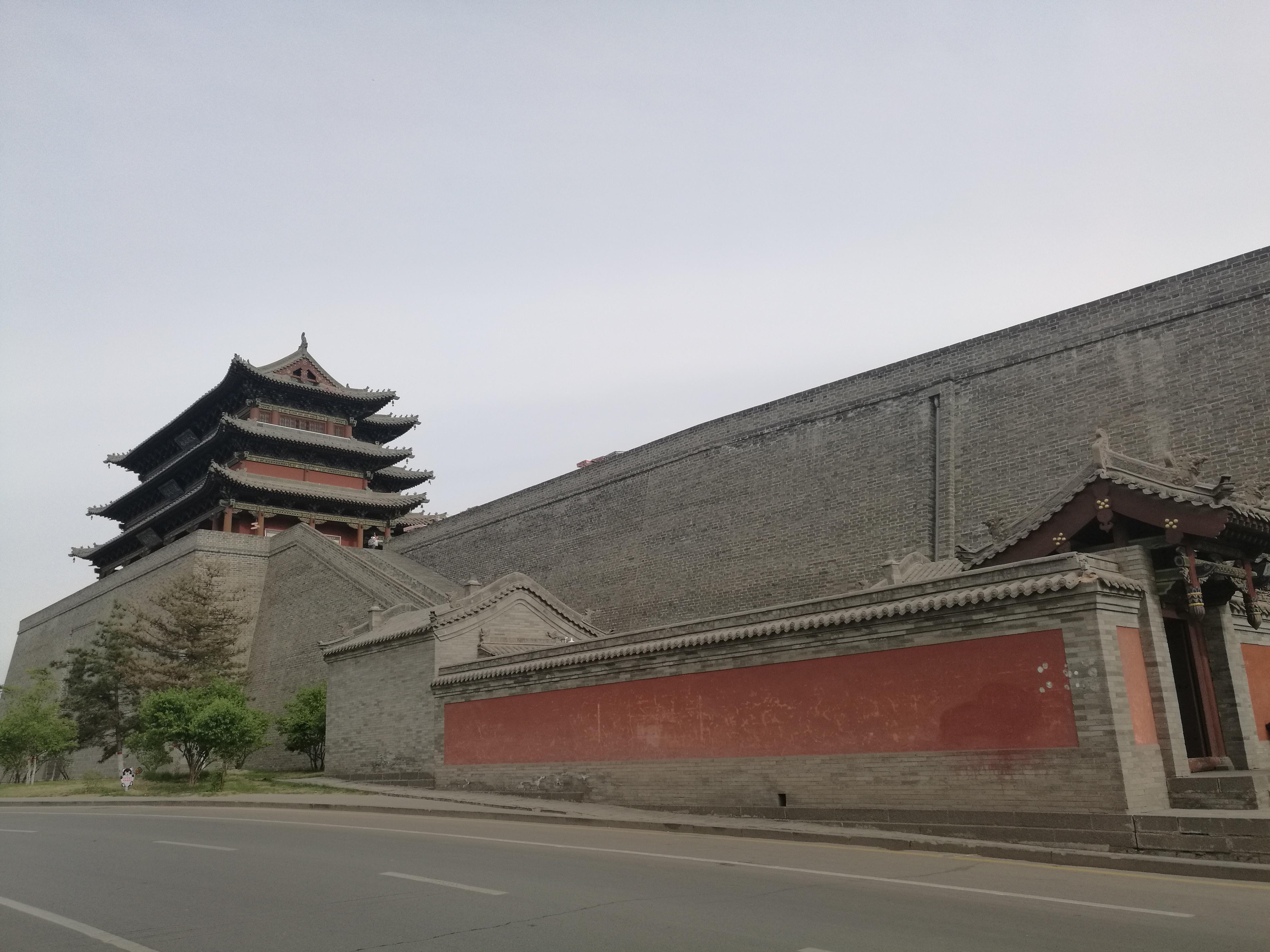 大同古城墙下的历史文化画卷